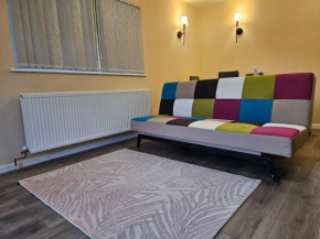 Clover Corner - 1-Bedroom Flat